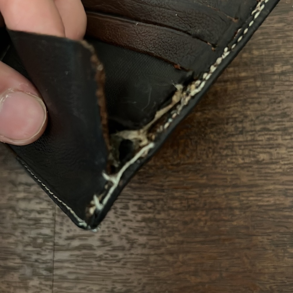Carolina Herrera Wallet - Picture 7 of 8
